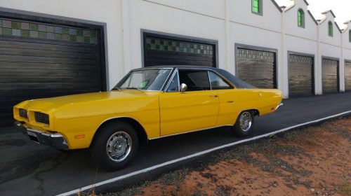 Restauração de carros originais antigos - Dodge Charger 1975 Amarelo Montego