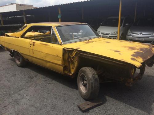 Dodge Charger 1975 Amarelo Montego 01