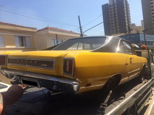 Dodge Charger 1975 Amarelo Montego 15